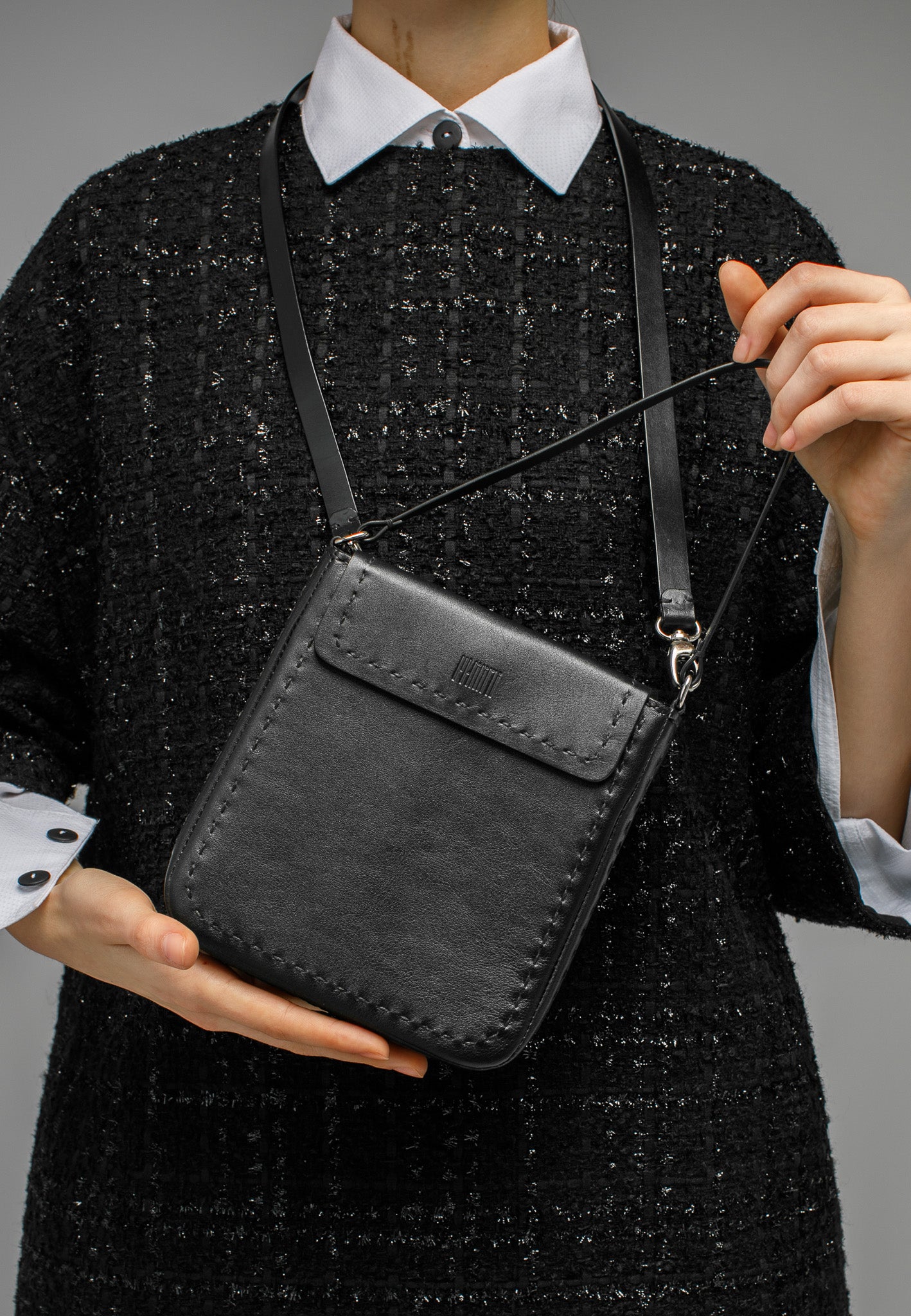 PHILINI BAGS Purse in black - Saphira